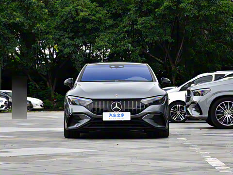 2023�� AMG EQE 53 4MATIC+