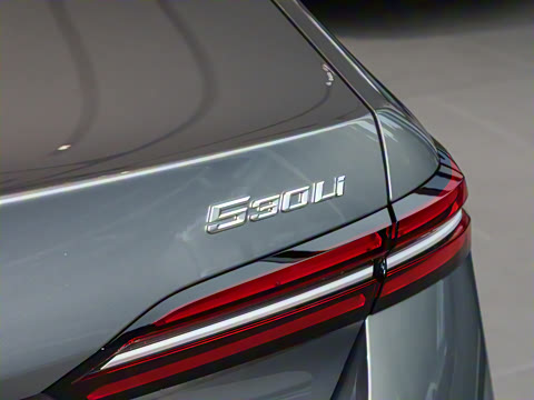 2026�� 530Li ������ M�˶���װ