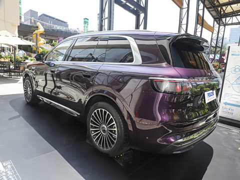 2025�� ���� Ultra ����������