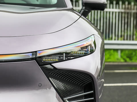 2027�� ���� 860 Max�����״��