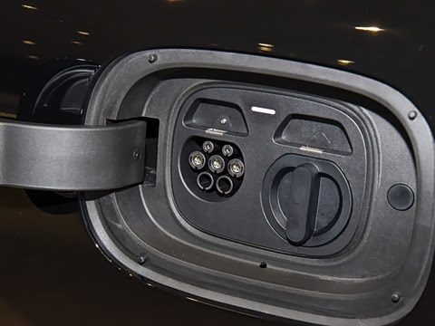 2025�� ���� Max (896�߼����״