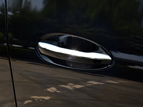 2026�� �Ŀ� GLC 260 4MATIC ����SUV