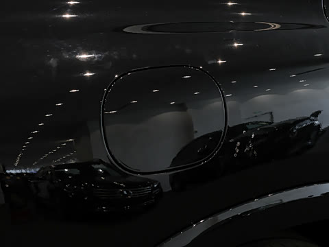 2025�� 500 4MATIC