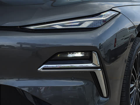 2025�� 130km EM-i ������