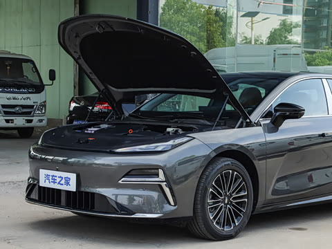2025�� 130km EM-i ������