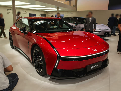 2025�� 750 ���� Max