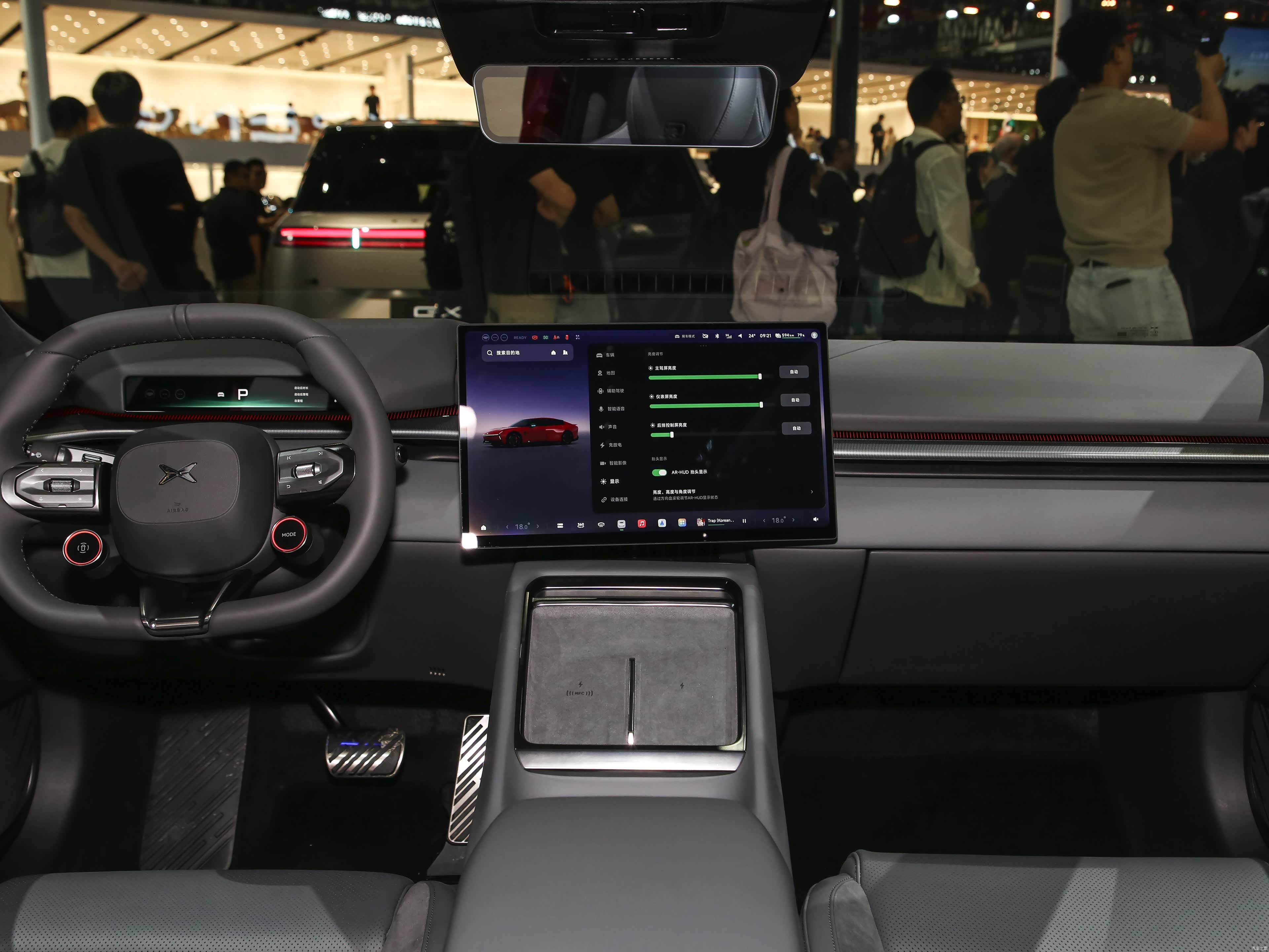 XPeng P7, миниатюра 13