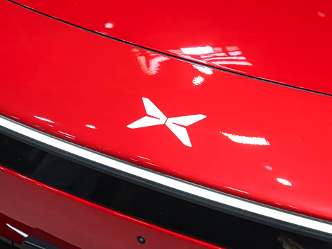 2025�� 750 ���� Max