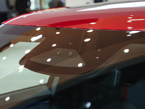 2025�� 750 ���� Max