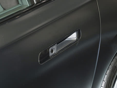 2026�� 740Li ��Ӱ��ذ� M���ܰ��˶���װ