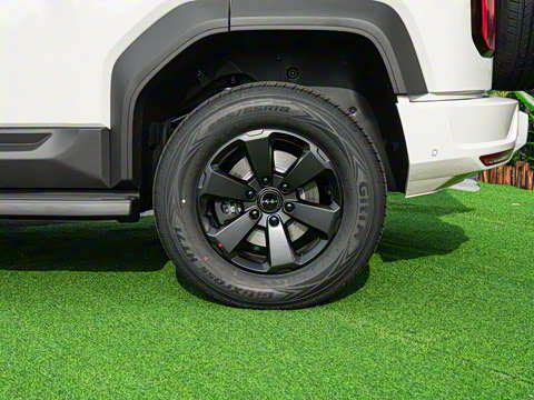 2025�� 210KM ����Ultra��