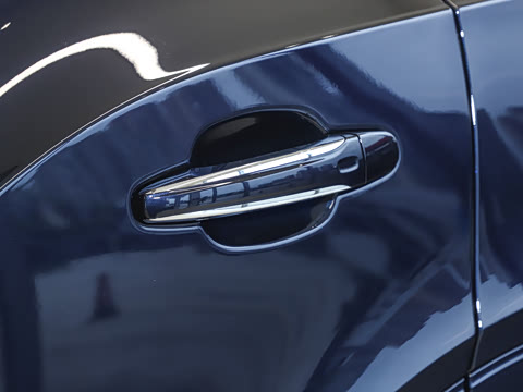 2026�� 4.0T V8 ������