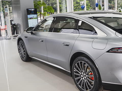 2025�� ��� �����۷��