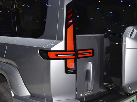 2025�� Max