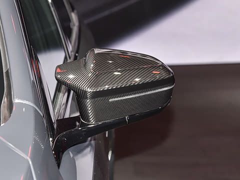 2025�� M5