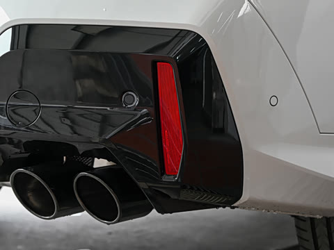 2026�� M35i