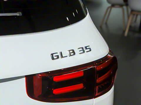 2026�� AMG GLB 35 4MATIC