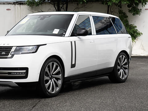 2026�� 3.0 L6 400PS HSE�����