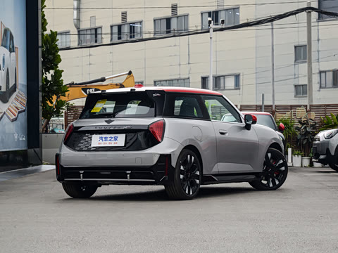 2026�� JOHN COOPER WORKS