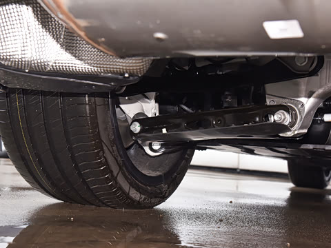 2026�� �Ŀ� 530Li ������ M�˶���װ