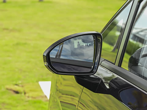 2025�� 1.5T CVT ��Ӣ��