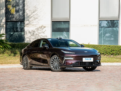 2026�� 225km EM-P Զ�����ǺӰ�+ҫҹ��װ