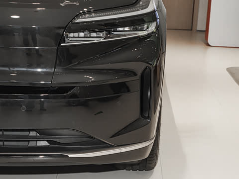 2025�� Pro ������