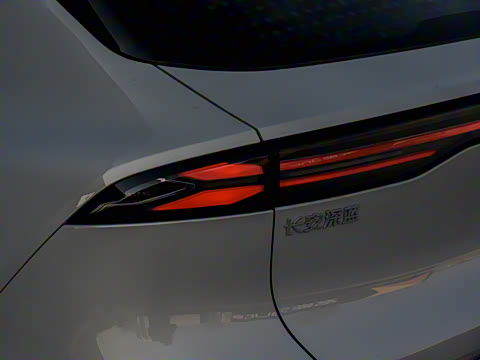 2026�� 215Max���̰�