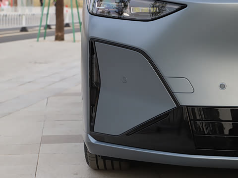 2026�� ���� 750 Ultra