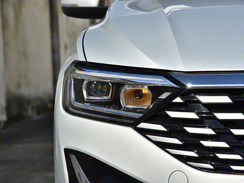 2025�� 1.4T �����ϰ�