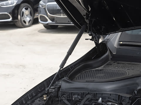 2026�� �Ŀ� GLC 260 L 4MATIC ������
