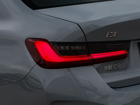 2026�� eDrive 40 L ��ҹ��װ