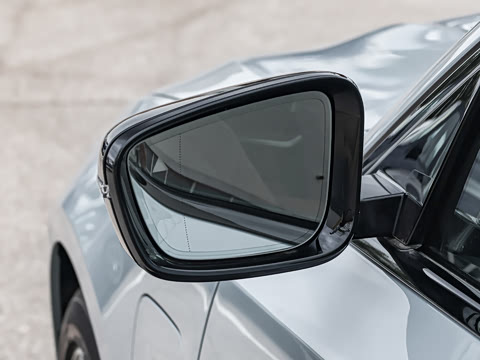 2026�� eDrive 40 L ��ҹ��װ