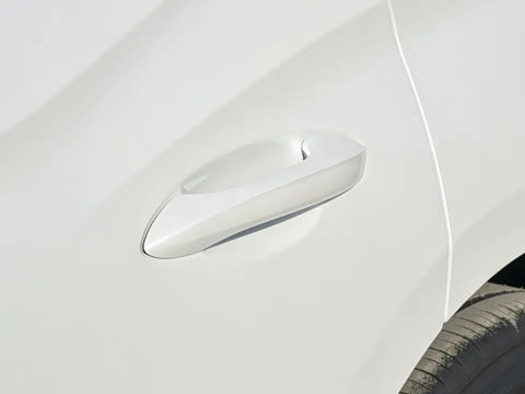 2026�� 2.0T 405 AT������