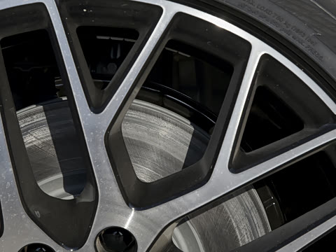 2026�� 2.0T 405 AT������