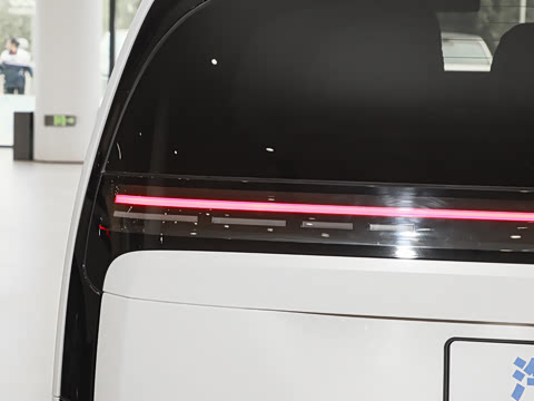 2025�� Ultra ���ܻ��°�