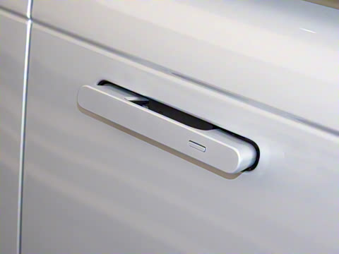 2025�� 3.0 L6 400PS �����ӳ���