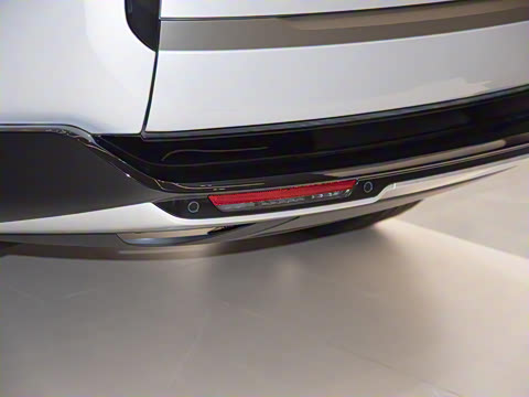 2025�� 3.0 L6 400PS �����ӳ���