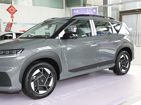 2025�� ����SMART�� 64.2kWh