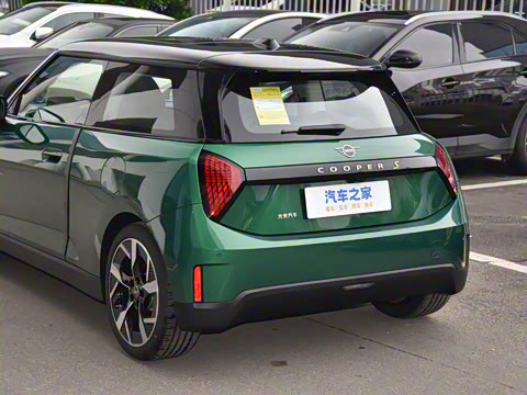 2025�� 463km COOPER SE ������