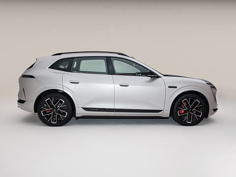2026�� Ultra ����������