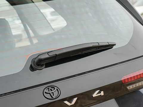 2026�� 2.0L ����������