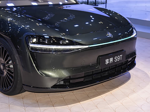 2025�� ���� Ultra�������� (896�߼����״