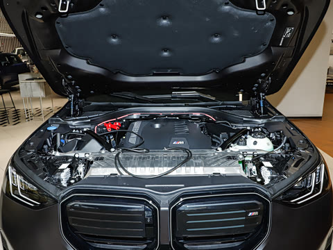 2026�� M50 xDrive