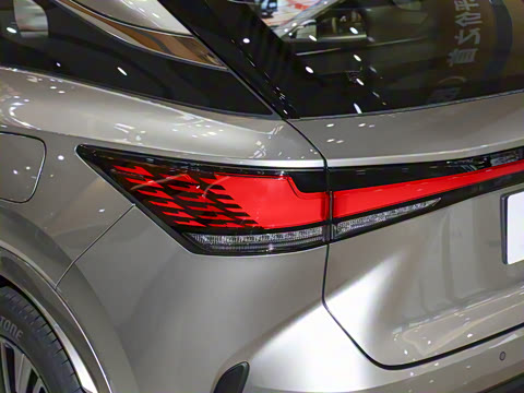 2026�� 350h ����������