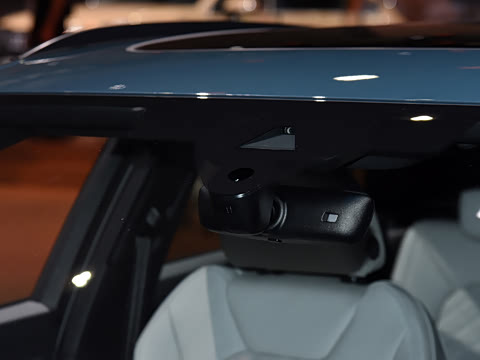 2025�� quattro 45�����ذ� 45TFSI quattro ʱ�ж�����