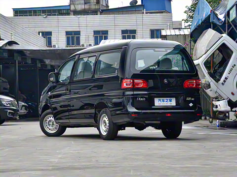 2025�� M5 1.6L ��׼��7��CNG