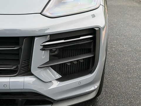 2025�� Cayenne Coup�� Turbo GT 4.0T