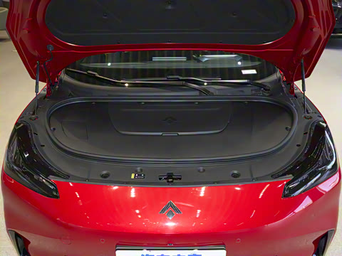 2025�� �Ŀ� 710 Max��