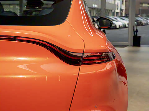 2024 3.0T STRAIGHT-SIX